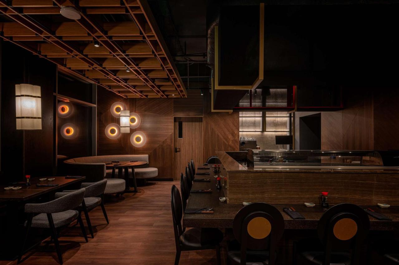 Radisson Blu Hotel, Cluj Εξωτερικό φωτογραφία Interior of a restaurant in Tokyo