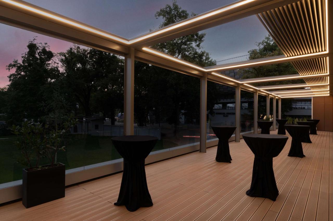 Radisson Blu Hotel, Cluj Εξωτερικό φωτογραφία Pergola with louvres