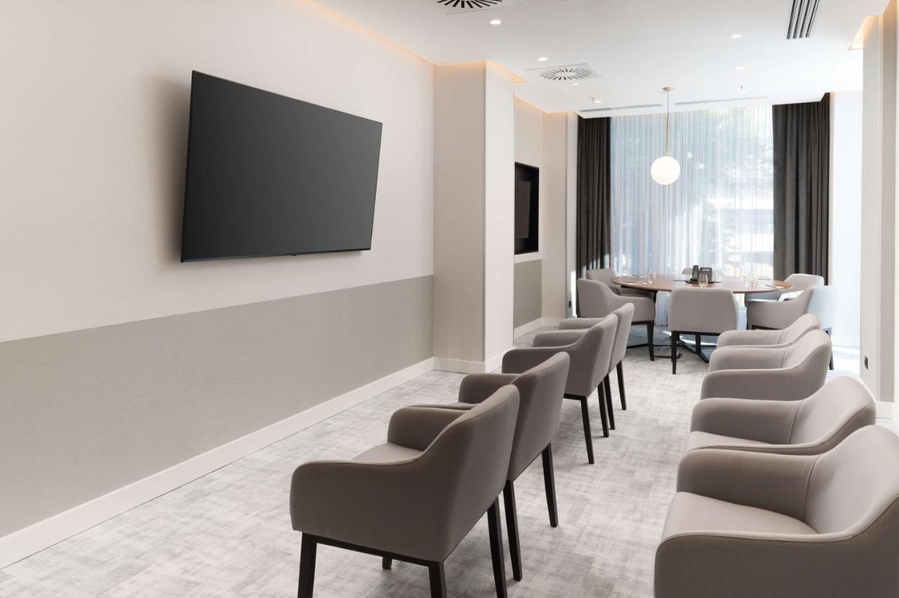 Radisson Blu Hotel, Cluj Εξωτερικό φωτογραφία 3D interior rendering of a waiting room
