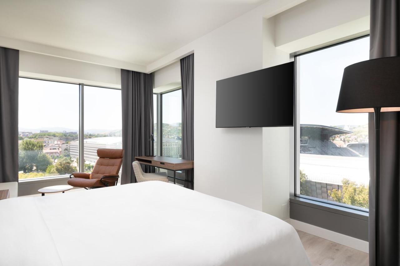 Radisson Blu Hotel, Cluj Εξωτερικό φωτογραφία A bedroom at the hotel